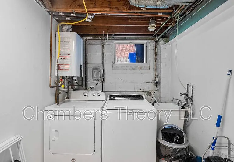 3904 Lantern Dr — Photo 30