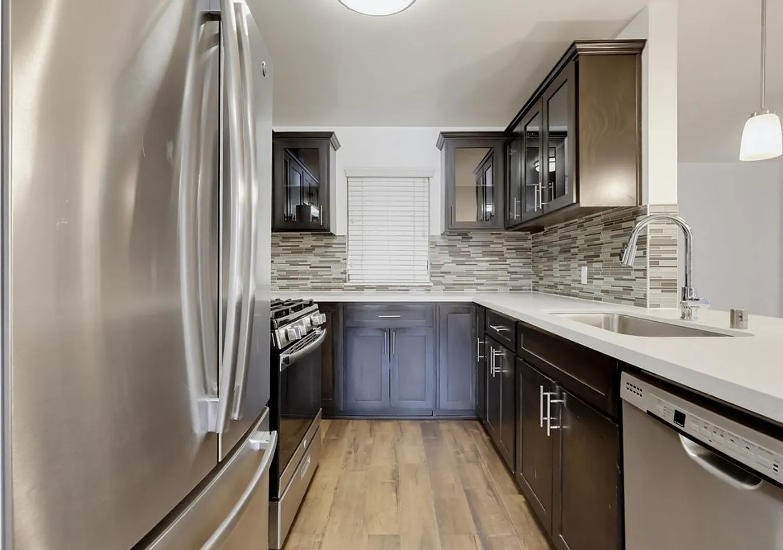 524 Venice Way — Photo 1