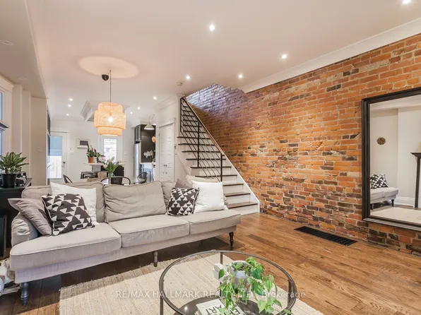 281 Symington Ave, Toronto, ON M6P 3W7