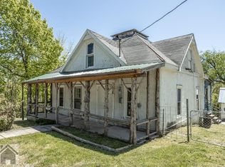 108 E Maple St, Stoutland, MO 65567