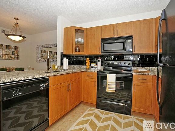 4th image of 10510 Harborbluff Way #1