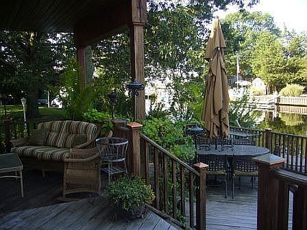 3rd image of 1629 East Dr