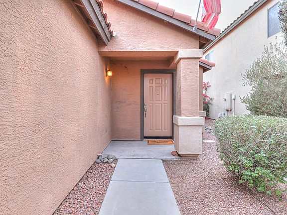 4th image of 42359 W Hillman Dr