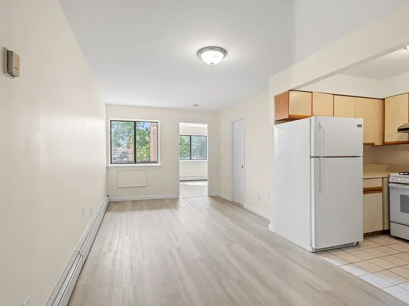 37-30 103rd St #E2, Corona, NY 11368