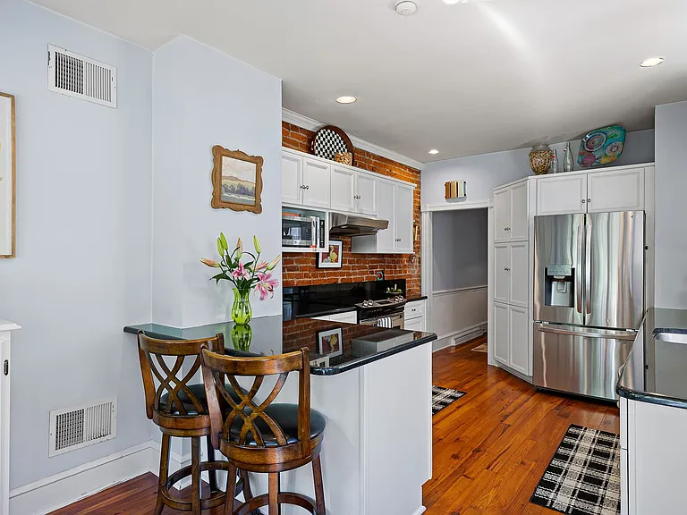 1020 Wawaset St — Photo 9