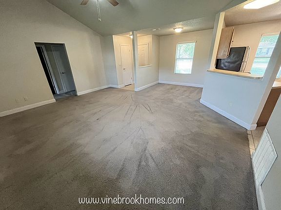 3rd image of 109 Morning Bloom Ct