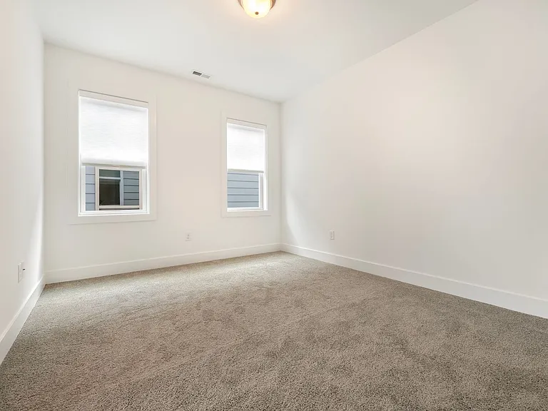 46 Rosedale Way — Photo 16