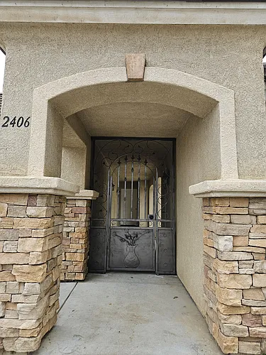 2406 N Teelynn Ave Photo 1