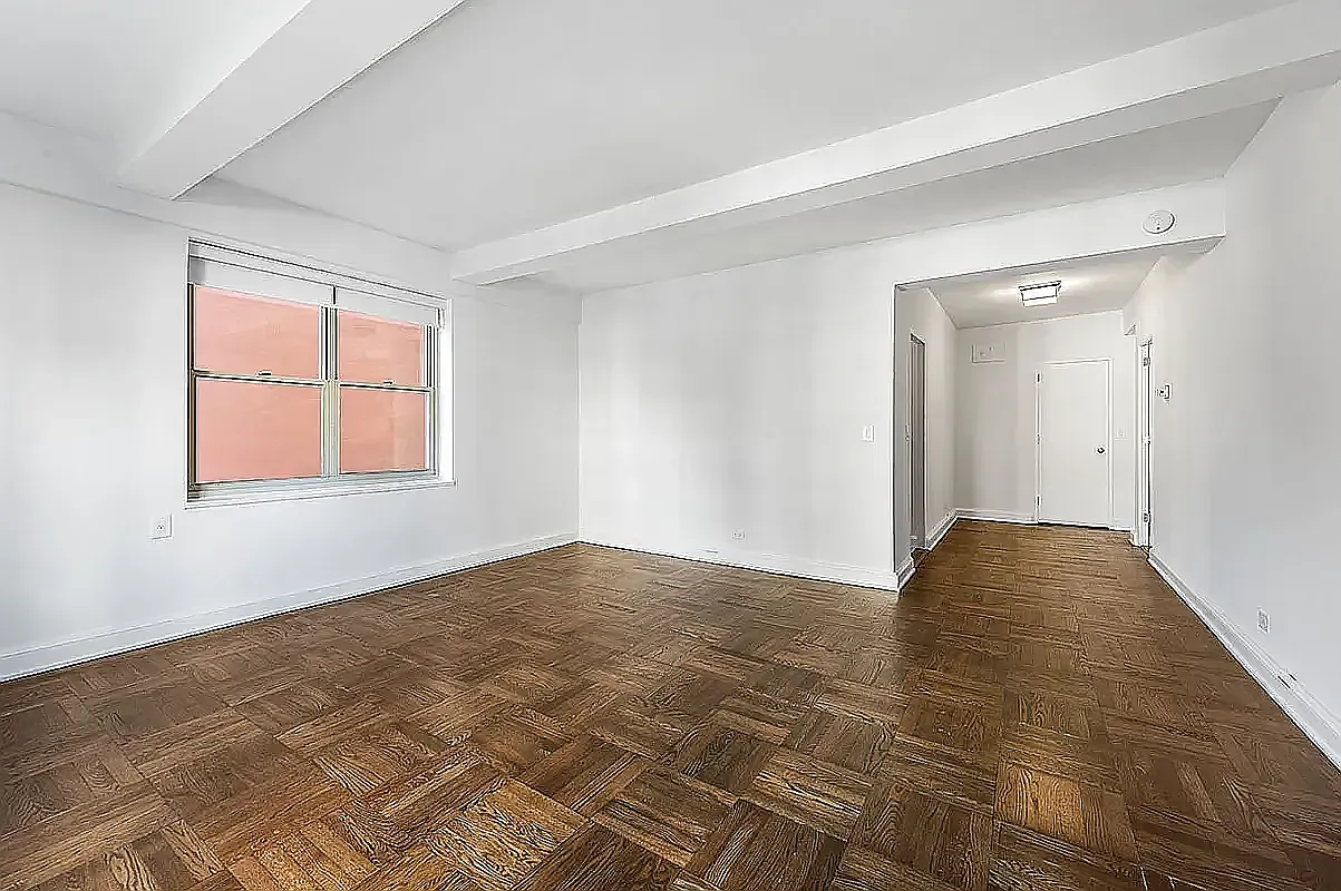 300 East 57th Street — Photo 3