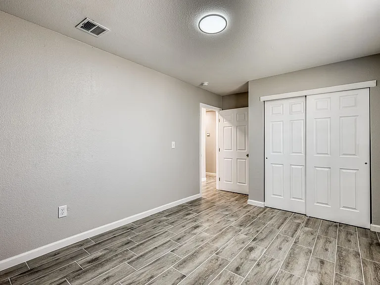 10028 Cross St — Photo 81