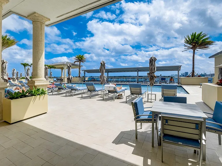 2650 Lake Shore Dr #1202 — Photo 44