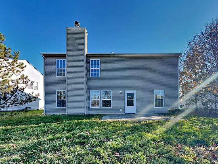 9818 Blue Ridge Way — Photo 20