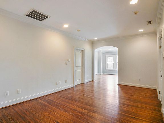 5th image of 1500 33rd St S Unit 203