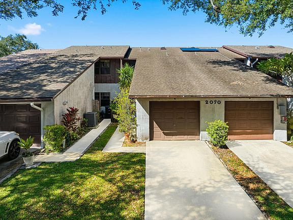 3rd image of 2070 Colonial Road #D4