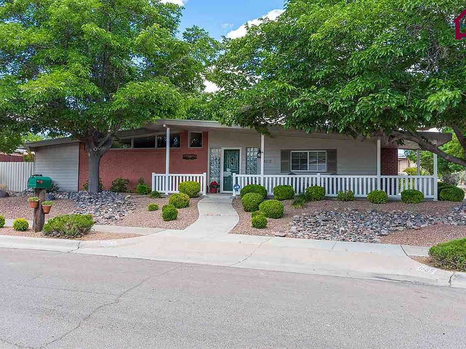 1st image of 1665 Country Club Cir