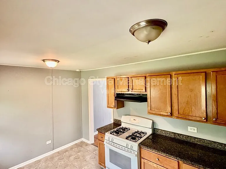 4507 Balmoral Dr — Photo 10