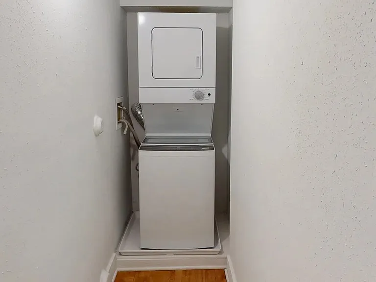In-Home Washer & Dryer In Select Homes
