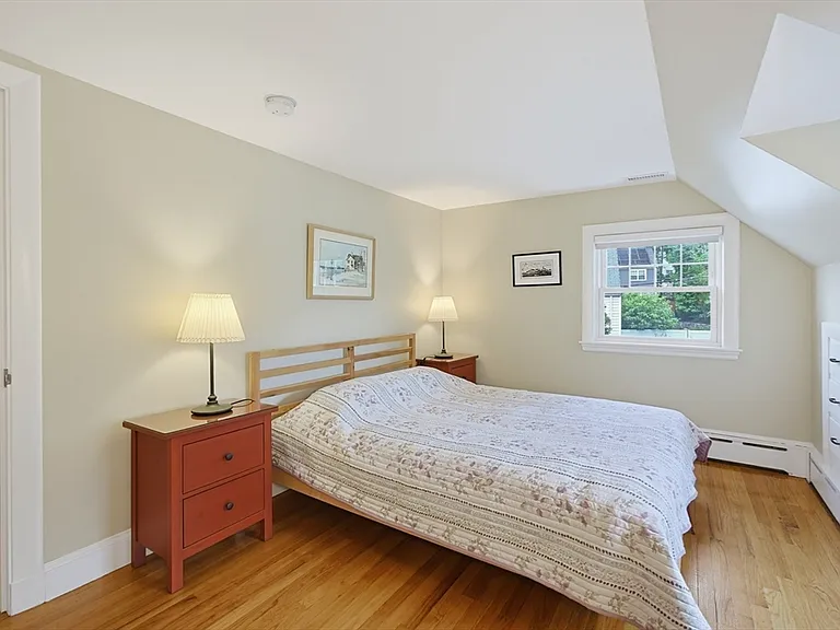 11 Hatfield Rd — Photo 24