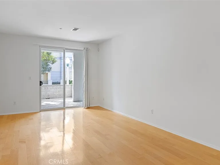 6400 Crescent Park E #111 — Photo 2
