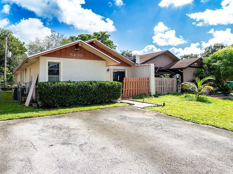 1st image of 5430 SW 44th Ave