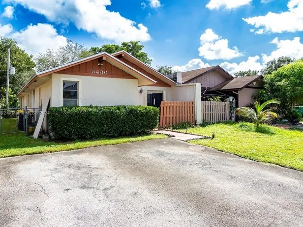 5430 SW 44th Ave, Dania Beach, FL 33314