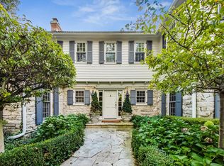 10 Old Hunt Rd, Northfield, IL 60093