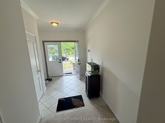2nd image of 770 Brandenburg Blvd Room 3