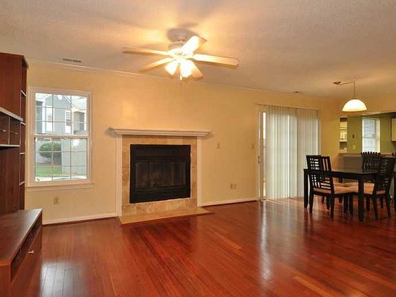 4th image of 2331 Cornick Dr