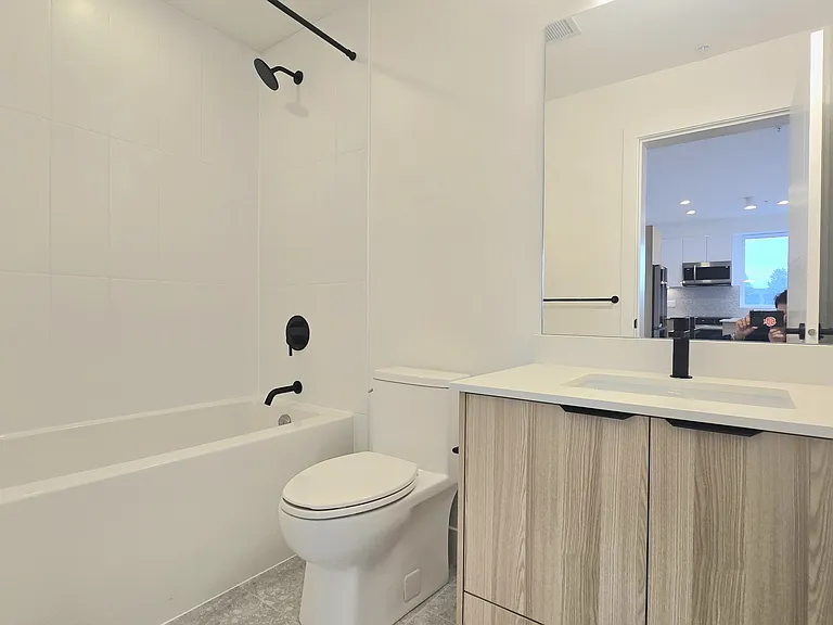 20769 Fraser Hwy #332 — Photo 8