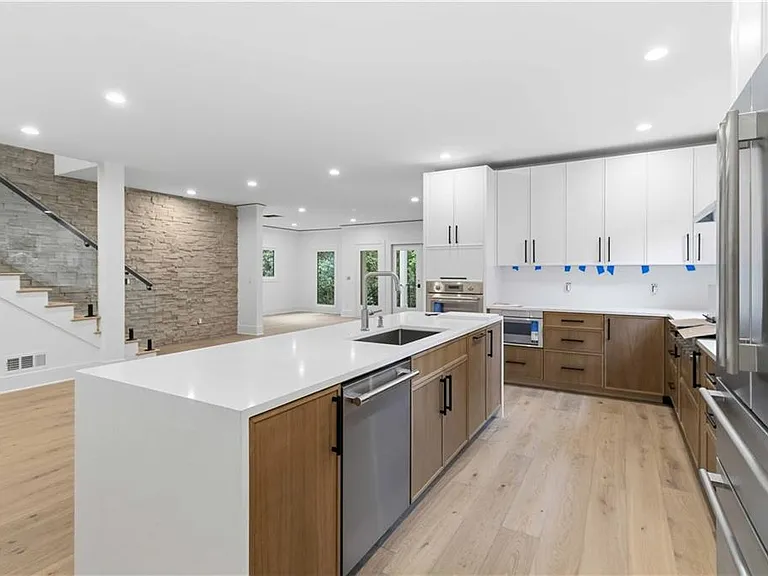 3196 Towerview Dr NE — Photo 9