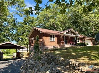 915 Elm Dr, Warsaw, MO 65355