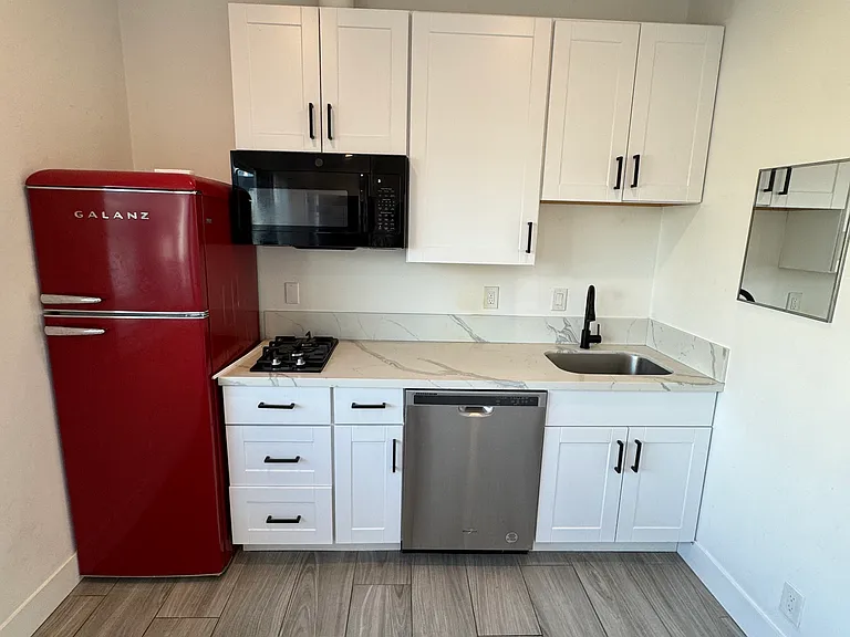 325 N Beech St #2 — Photo 7