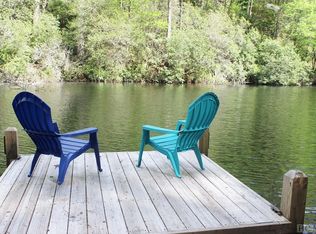 77 Red Bud Ct, Sapphire, NC 28774