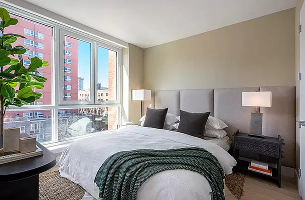 Rented by Manhattan Realty Group | media 3