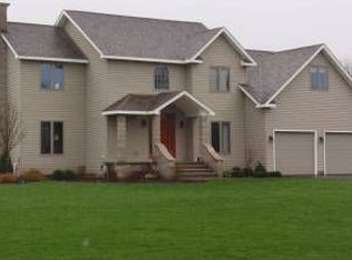 3271 Palmer Rd, Ransomville, NY 14131