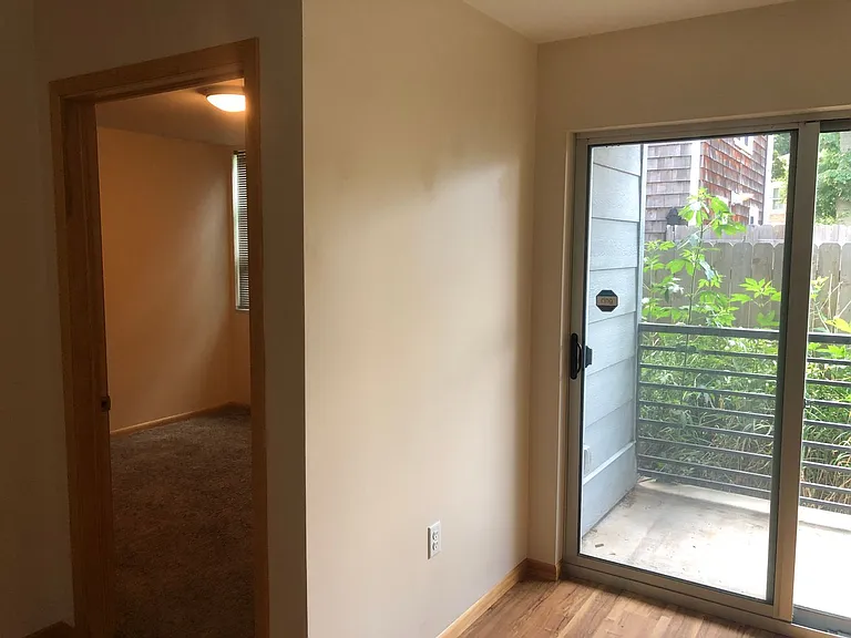 739 Williamson St — Photo 38