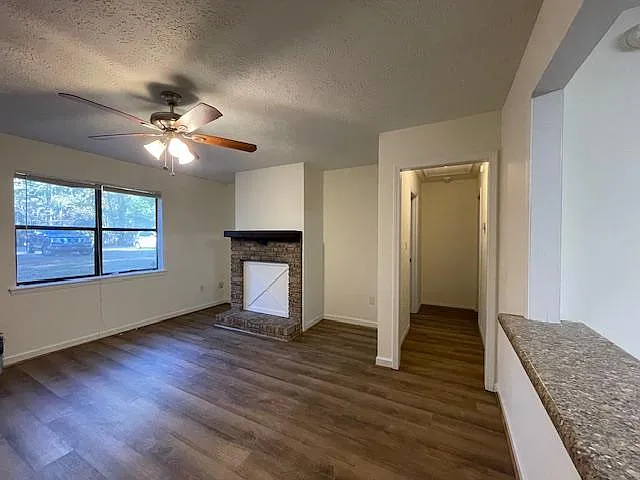 117 Redstone Dr — Photo 9