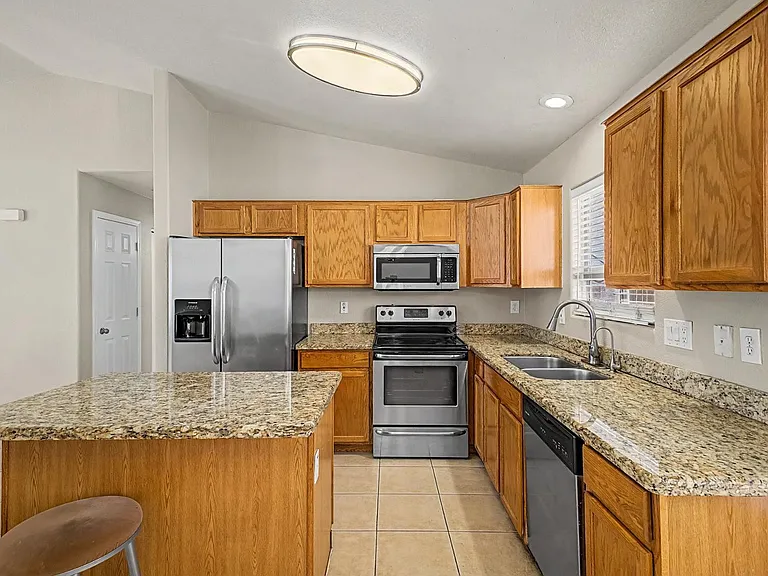10970 W Sheridan St — Photo 10