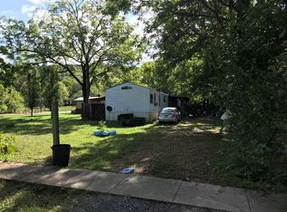 608 Elm St, Leslie, AR 72645