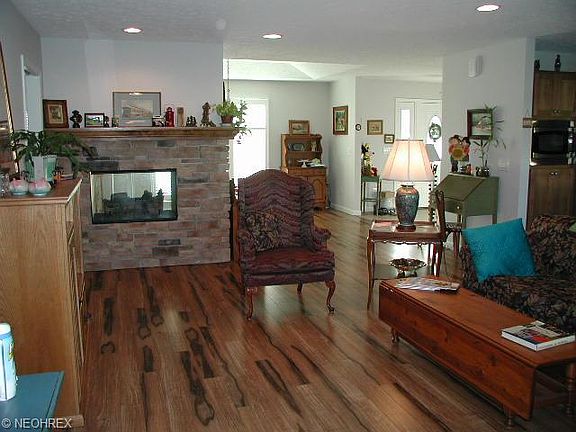 2nd image of 33052 Pebble Brook Dr