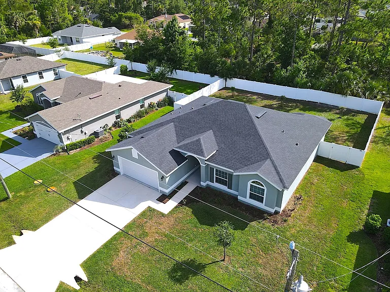 37 Pine Croft Ln — Photo 4