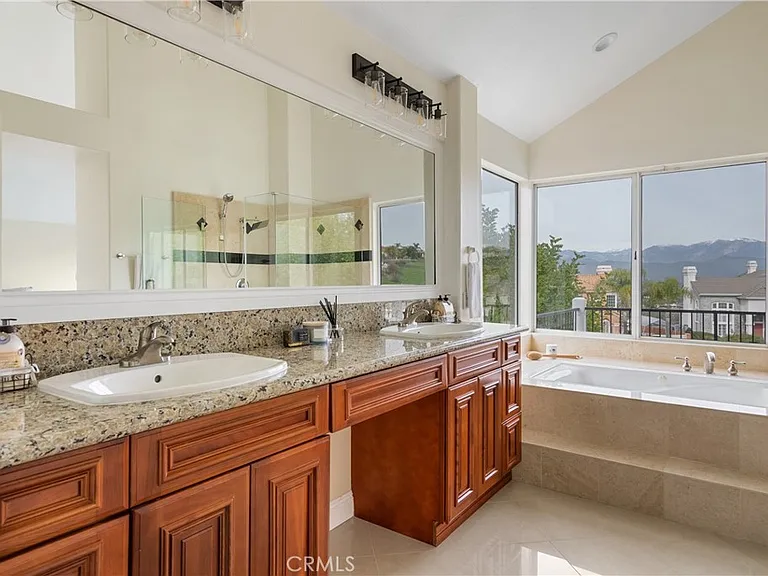 19771 E Country Hollow Dr — Photo 21