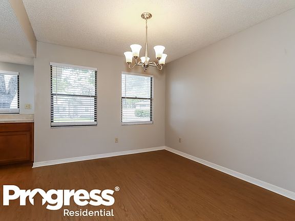 4th image of 8742 Bishopswood Dr