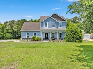426 Peppermint Dr, Hubert, NC 28539