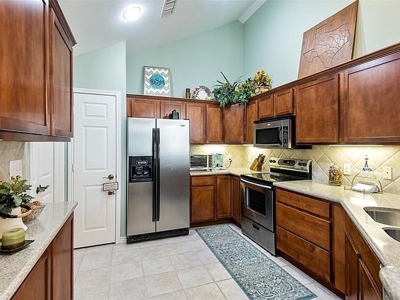 4th image of 2601 Marsh Ln Unit 62