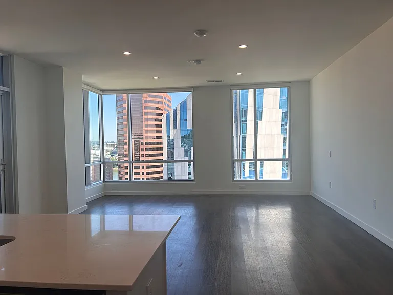 103 E 3rd St. - The Hayden — Photo 30