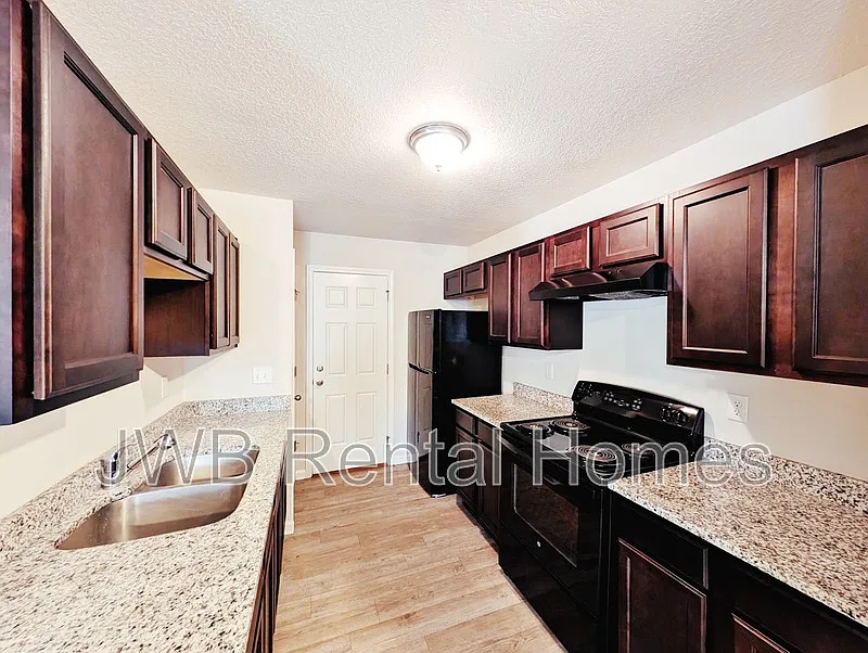 Northside — Photo 2