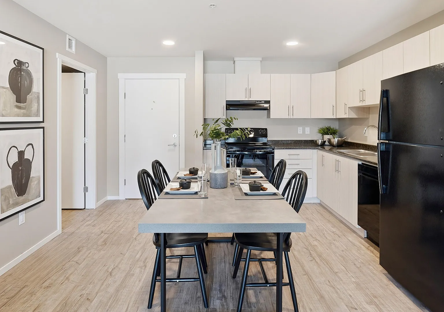 Silverside Pointe — Photo 3