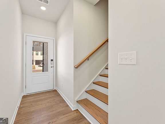 2nd image of 2068 Underwood Dr #26
