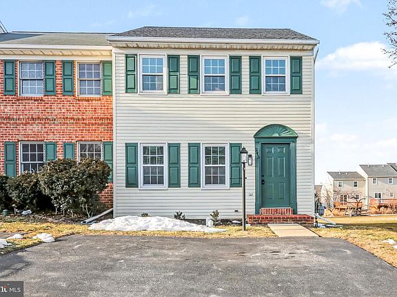 2nd image of 245 Robin Hill Cir